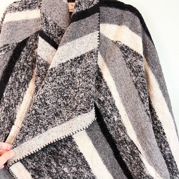 ZARA Women's Gray Stripe Outerwear Knit Wool Open Front Poncho Cape Medium NWT - Picture 5 of 9